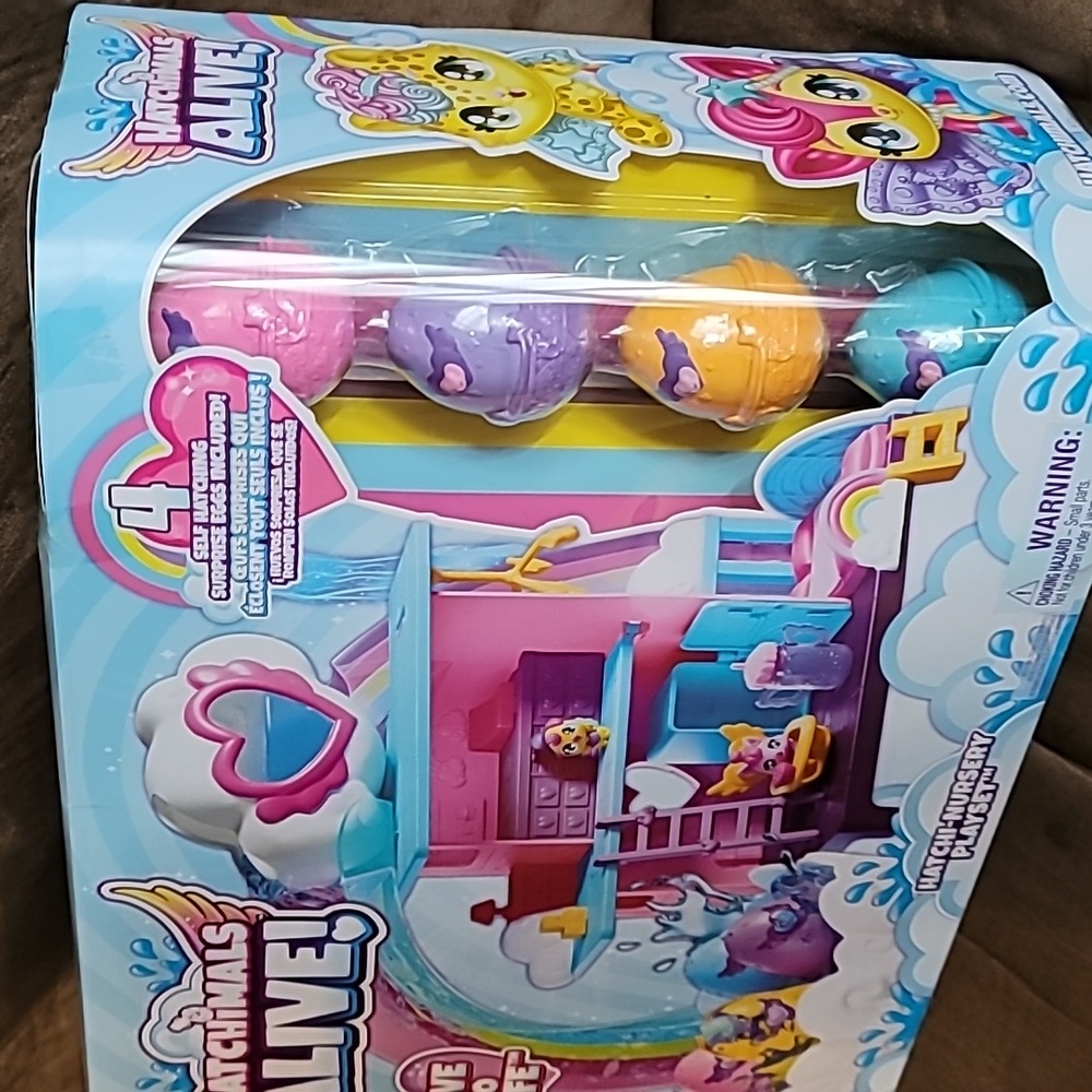 Hatchimals Alive BNIB - Picture 3 of 4